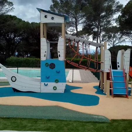 Апартаменти Golfs De Valescure *